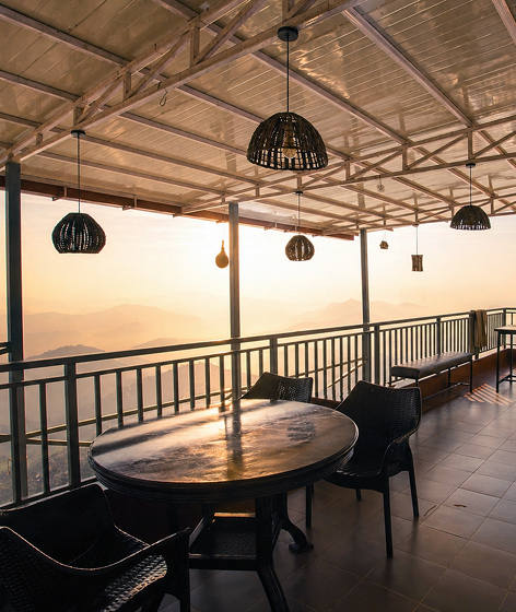 Room with panoramic view